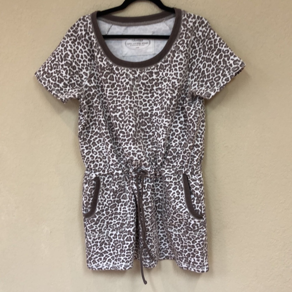 soma leapard lounge tunic size Large in Women